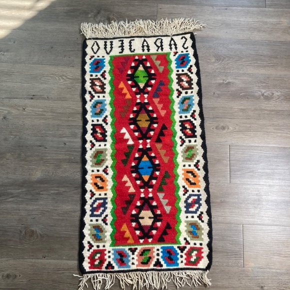 Sarajuevo Hand Loomed Prayer Rug - Picture 7 of 8